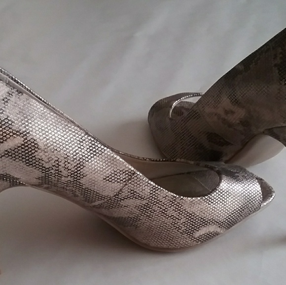 Apostrophe Sz 9 Open Toe Pumps NWOT - Picture 6 of 7